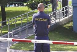 Die Helfer und die Frauen