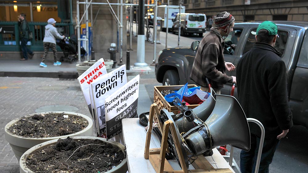 Drehbuchautoren Streik 1000