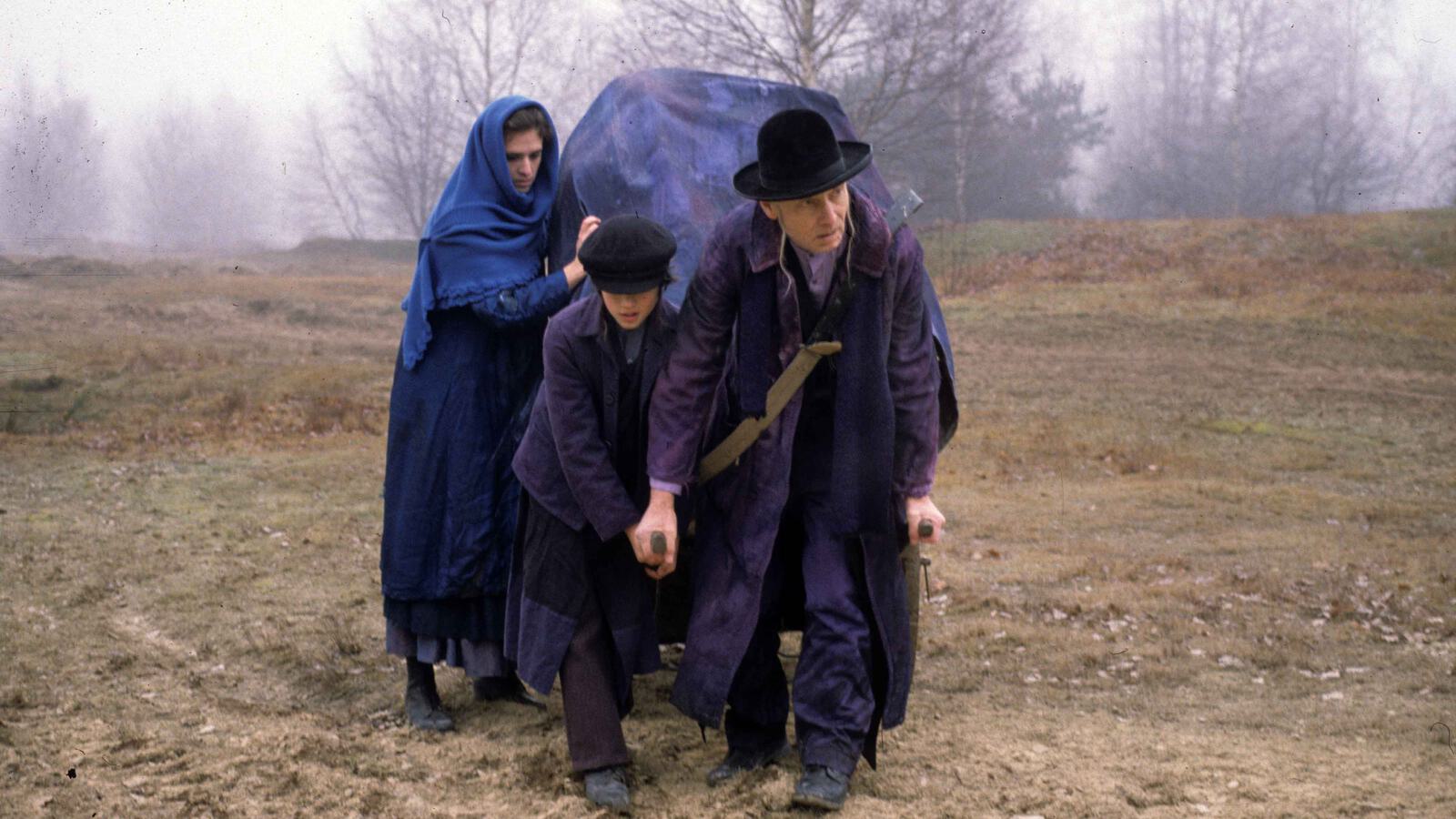 Kostuem Mantel Familie 4000