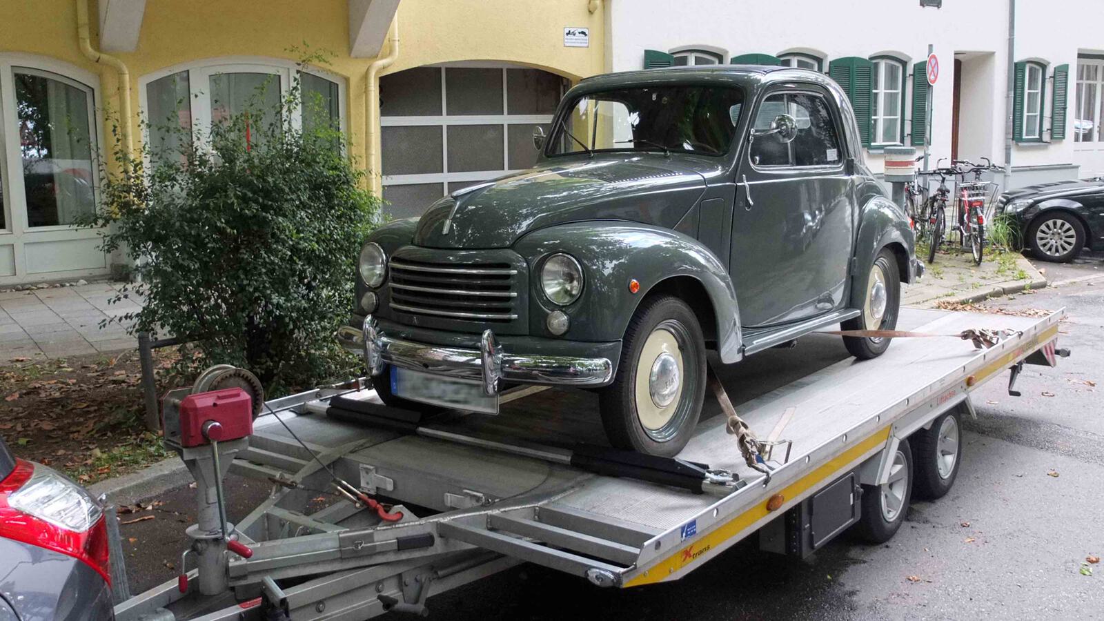 Oldtiimer am Drehort