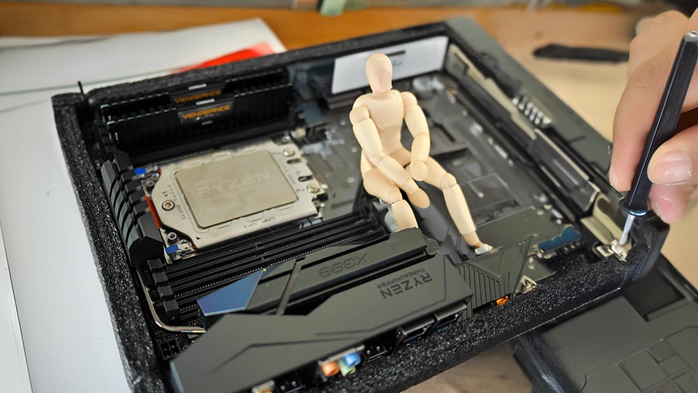 KI Figur Computer 1000