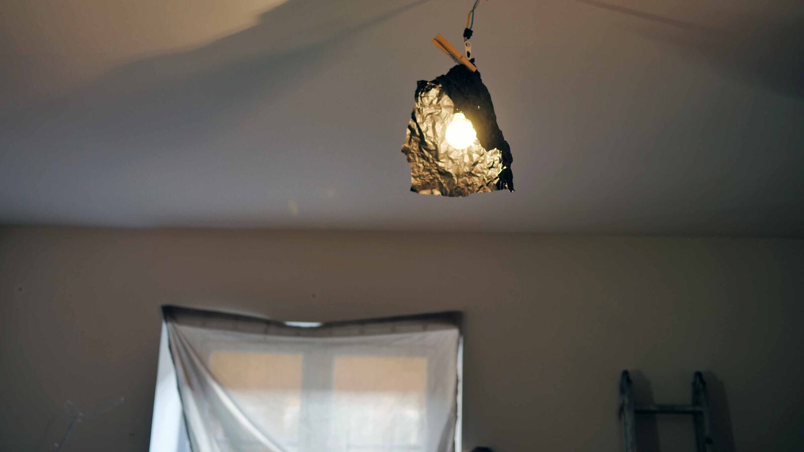 Black Wrap Gluehbirne 3 4000