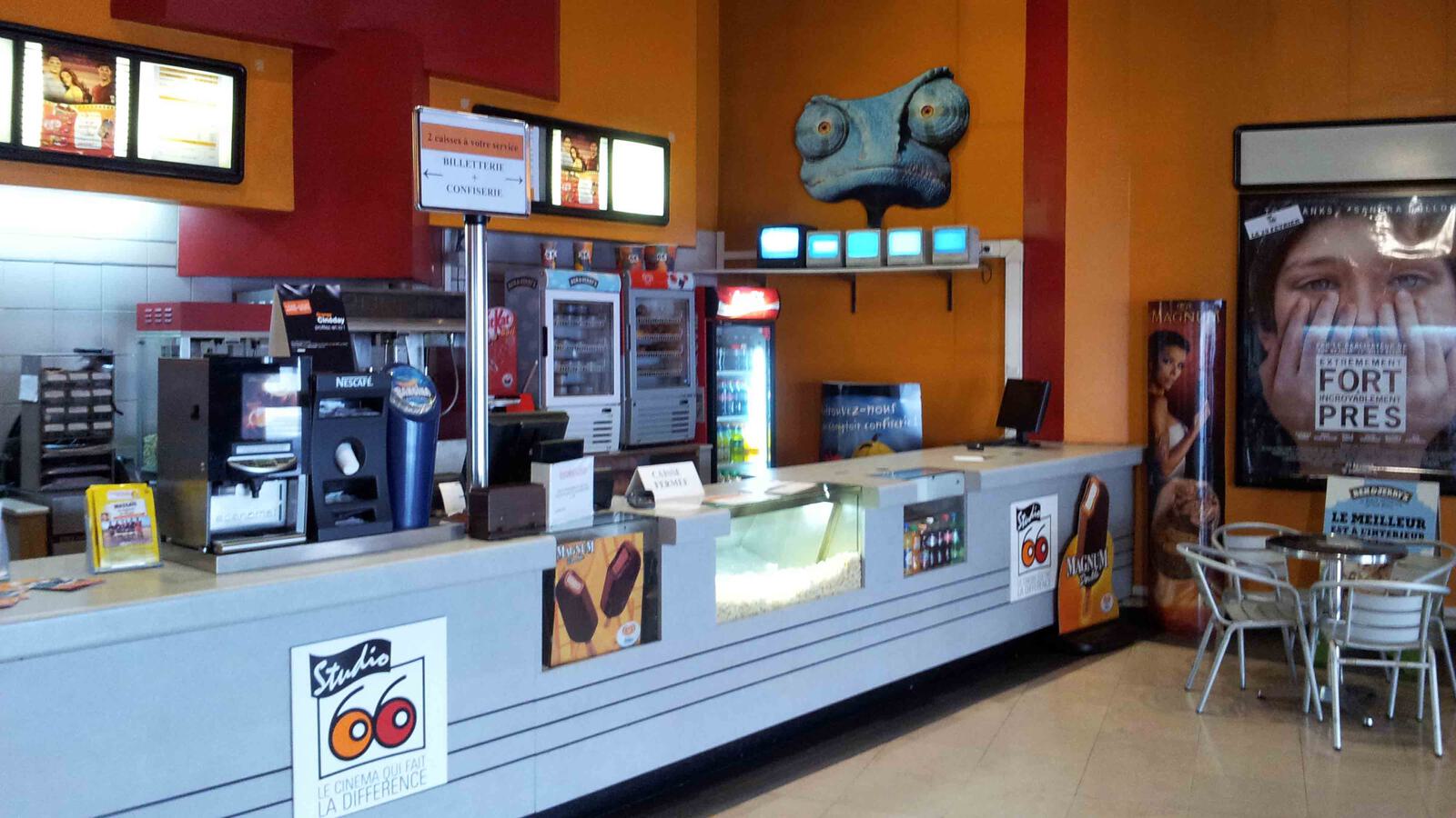 Kino in Asien, Verkaufstheke