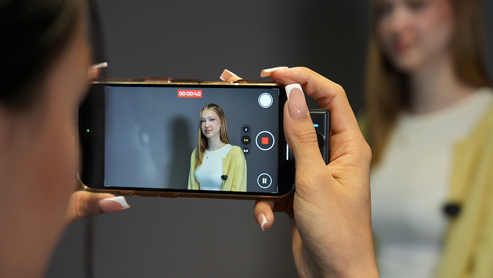 Wireless Mic 01 1000