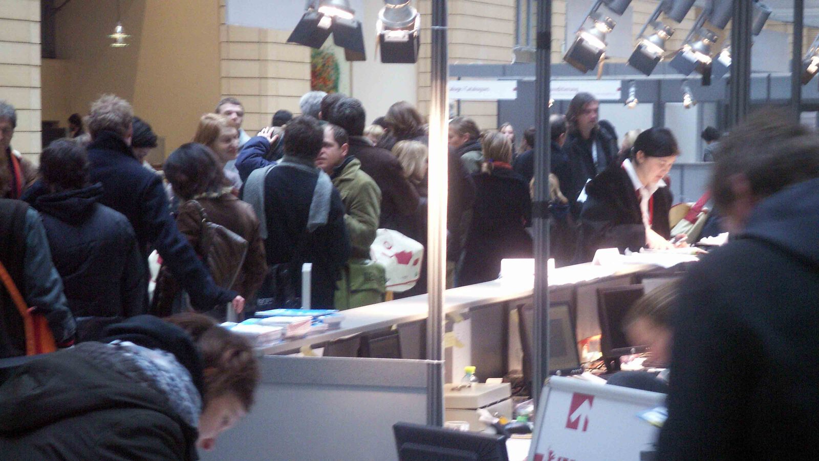 Schlangen am Ticketcounter