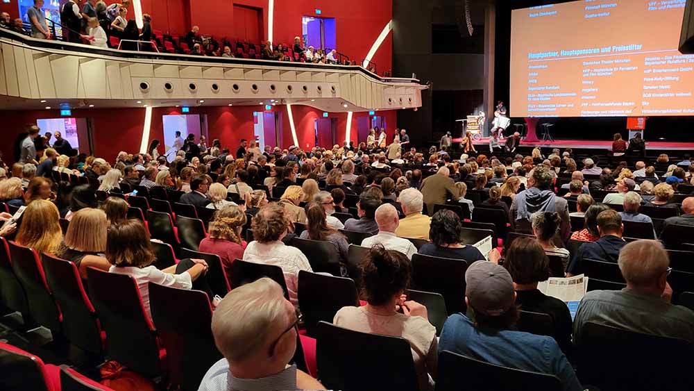 Dokfest Eroeffnung 24 2 1000