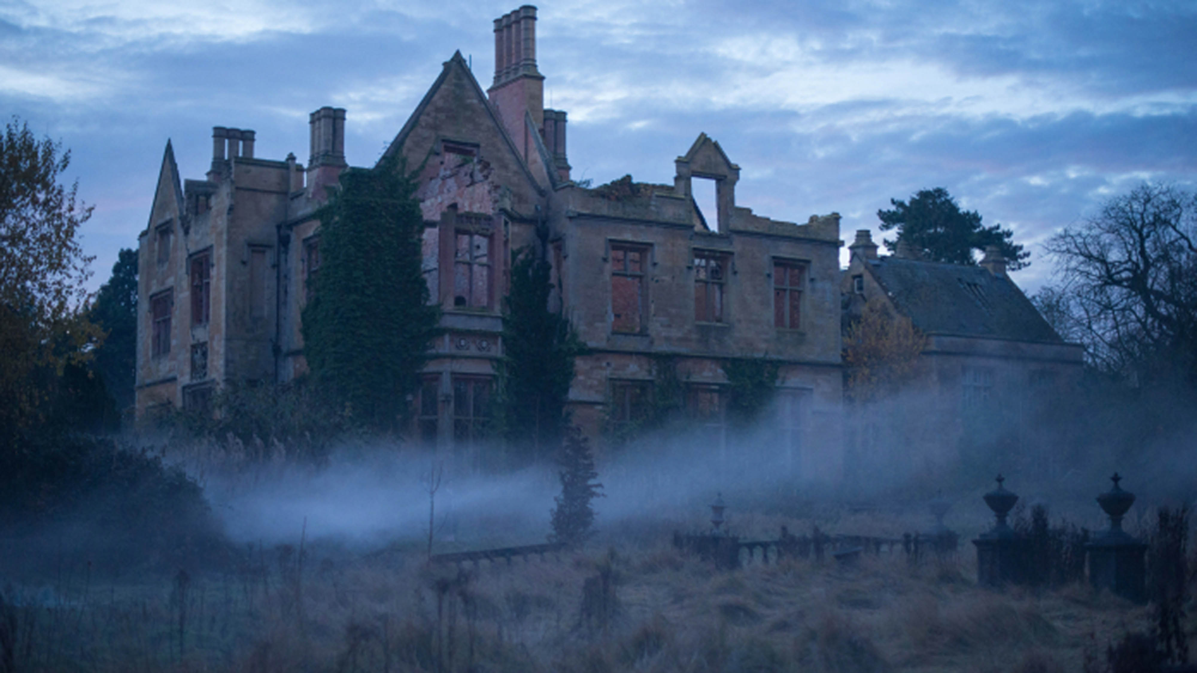 Die Frau in Schwarz 2 4000