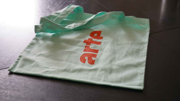 arte-minzgrün-2-4000